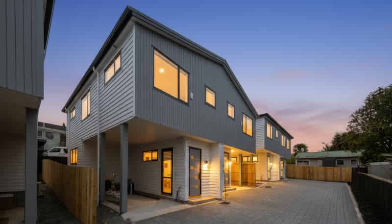 8E Butterworth Drive, Glendene