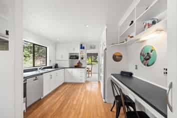 70 Kaitoke Loop, Kaitoke