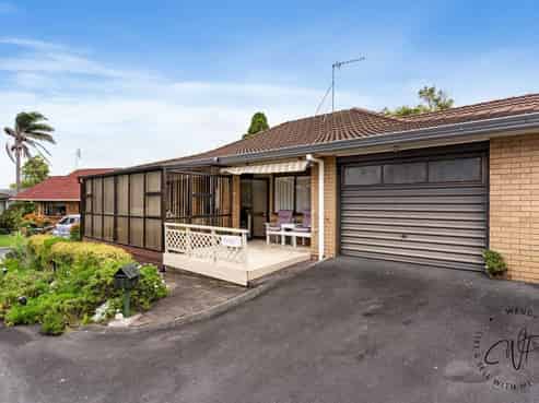 10/15 Don Street, Papakura