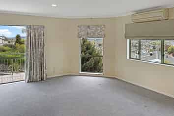 2/89 Churchill Drive, Taradale