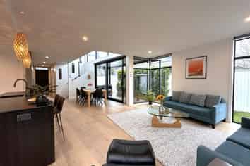 11 Walford, Point Chevalier