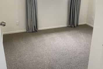 1/2 Kurnell Drive, Botany Downs