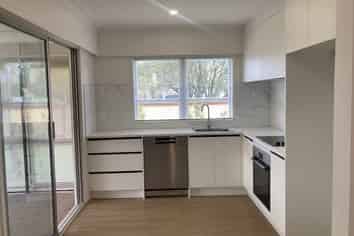 1/2 Kurnell Drive, Botany Downs
