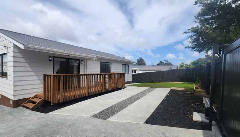 14 Riserra Drive, Ranui
