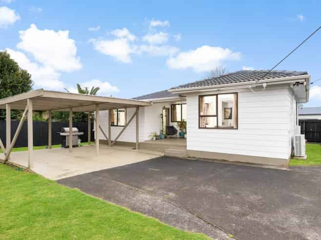 106 Bruce McLaren Road, Henderson