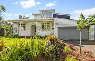 32 Princes Avenue, Three Kings