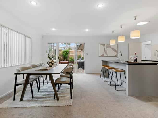 17 Greenbrooke Drive, Flat Bush