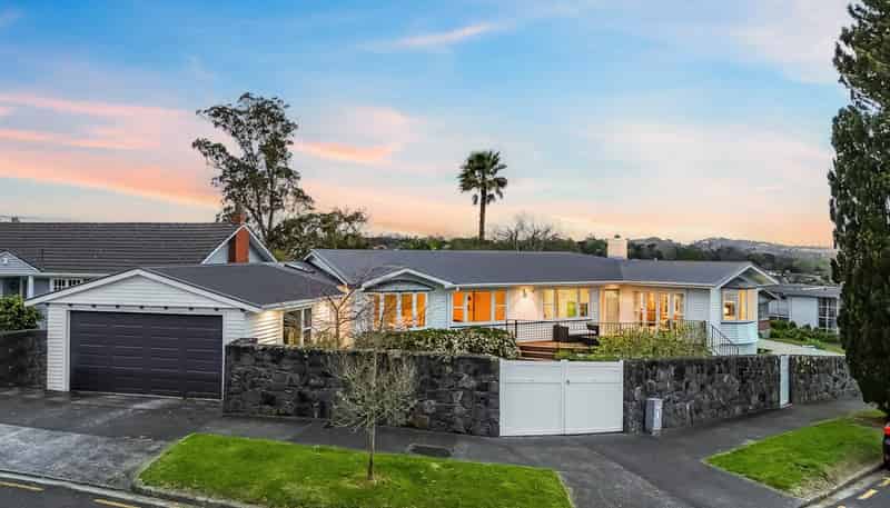 2 Harvey Place, Kohimarama