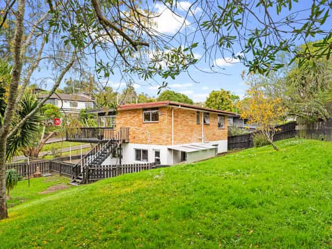 2/663 Beach Road, Rothesay Bay