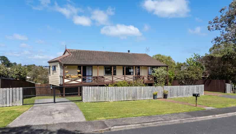 11 St Catherine Crescent, West Harbour