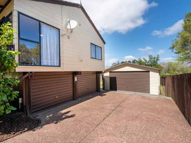 11 St Catherine Crescent, West Harbour