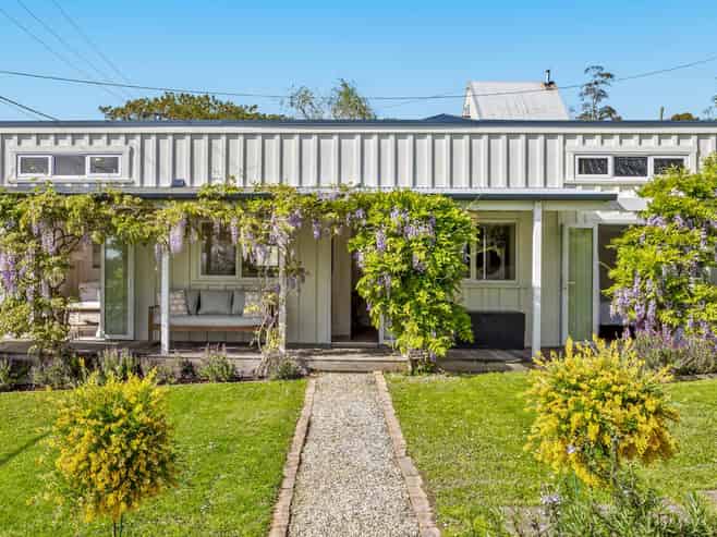 10  Kauri Road, Stanmore Bay