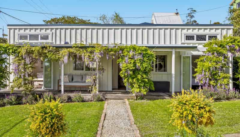 10  Kauri Road, Stanmore Bay