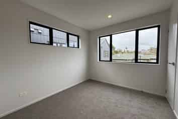 4/35 Crawford Avenue, Mangere Bridge