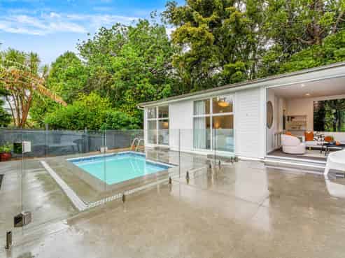 216 Onewa Road, Birkenhead