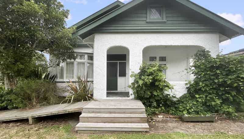 55 McLean Street, Woodville