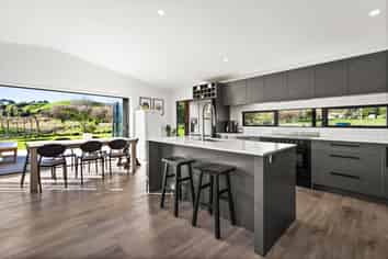 2480 Kahuranaki Road, Kahuranaki