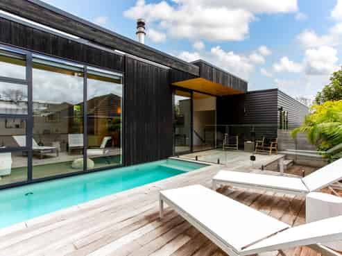 16 Larchwood Avenue, Westmere