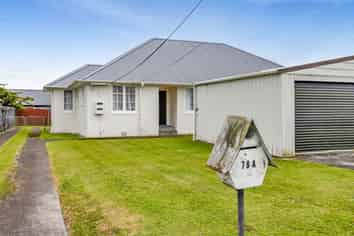 78  Pembroke Road West, Stratford