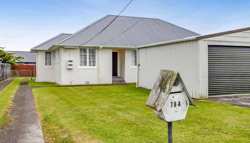 78  Pembroke Road West, Stratford