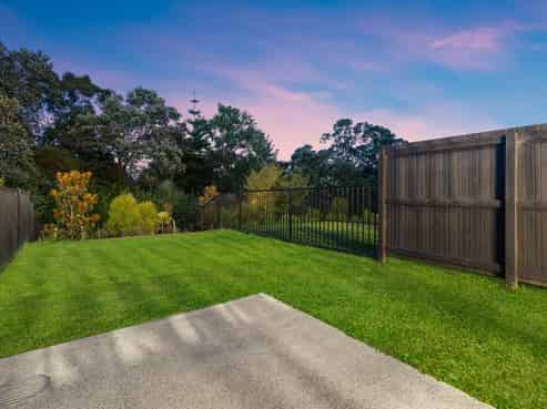 16 Beach Road, Hobsonville