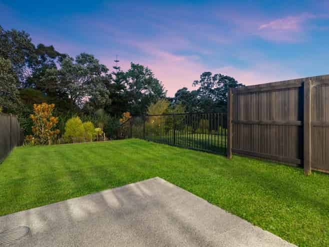 16 Beach Road, Hobsonville