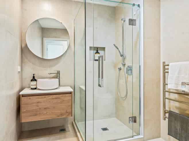 16 Beach Road, Hobsonville