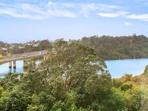 16 Beach Road, Hobsonville