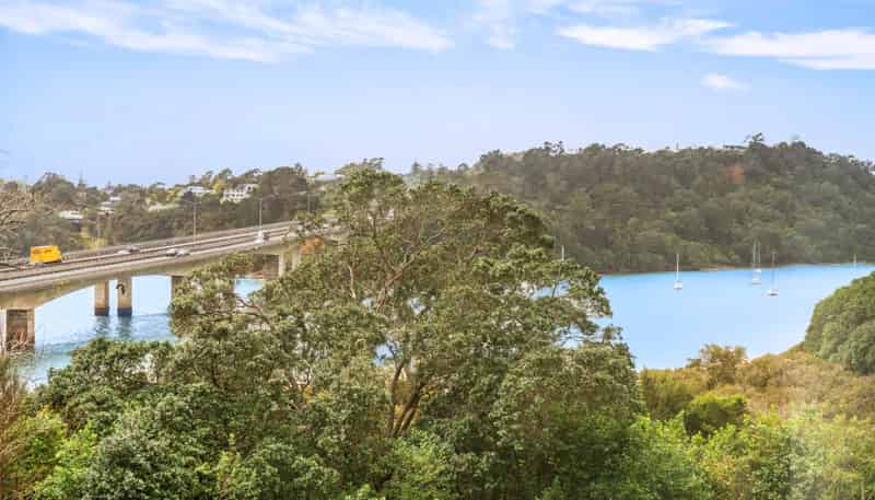 16 Beach Road, Hobsonville