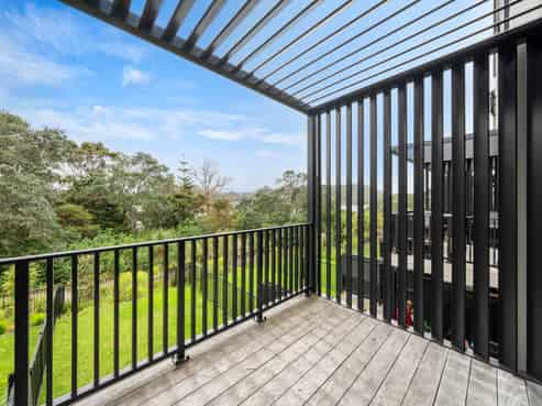 16 Beach Road, Hobsonville