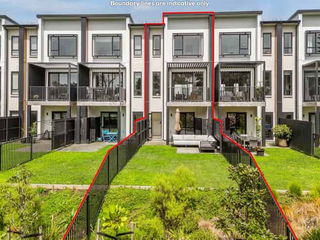 16 Beach Road, Hobsonville