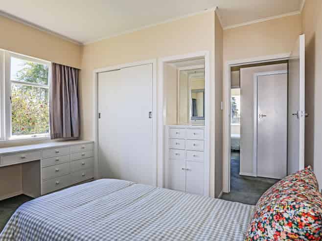2/310 Lyndon Road West, Hastings