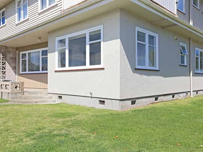 2/310 Lyndon Road West, Hastings