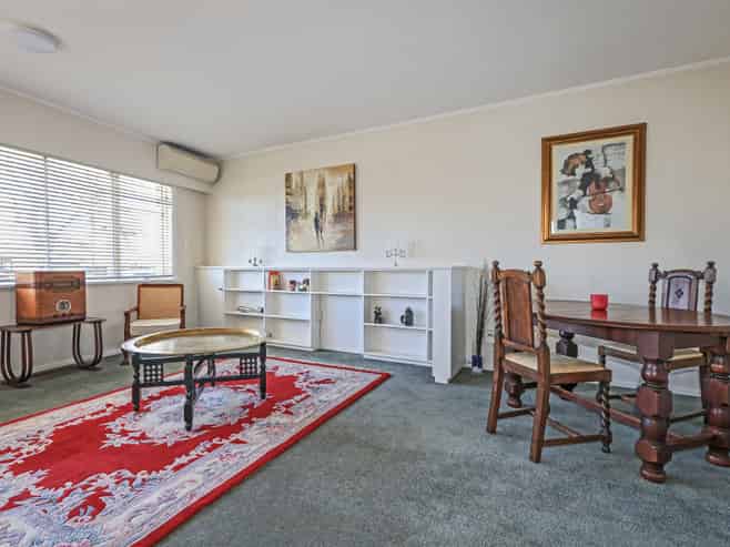 2/310 Lyndon Road West, Hastings