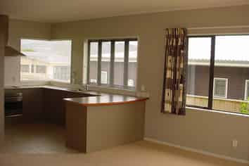 28 Aspiring Terrace, Aotea