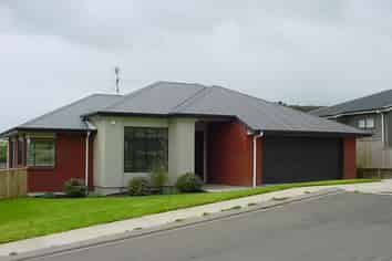 28 Aspiring Terrace, Aotea