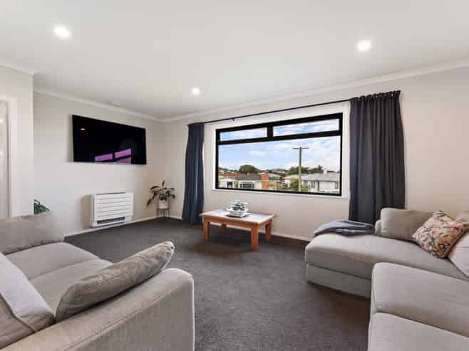 5 Balmoral Crescent, Springvale