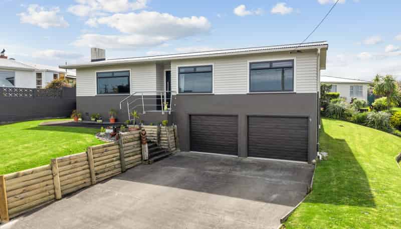 5 Balmoral Crescent, Springvale