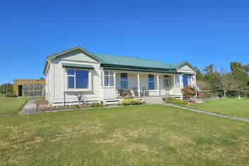 169 Charters Road, Waikoikoi