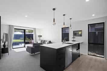 19 Croydon Street, Ravenswood