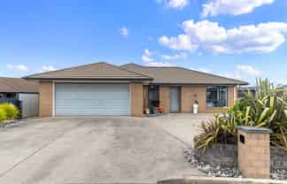 16 North Crest Drive, Onerahi