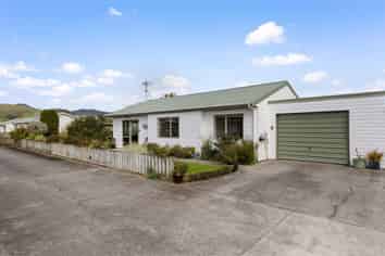 2/11 Bradley Street, Paeroa