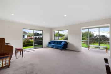 2/11 Bradley Street, Paeroa