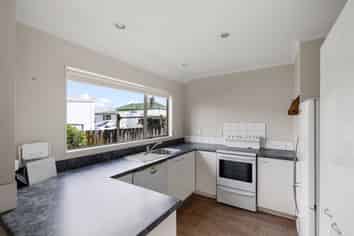 2/11 Bradley Street, Paeroa