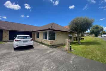 12A Innisowen Place, Flat Bush