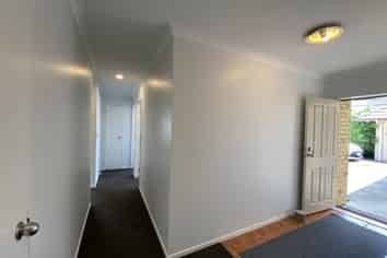 12A Innisowen Place, Flat Bush