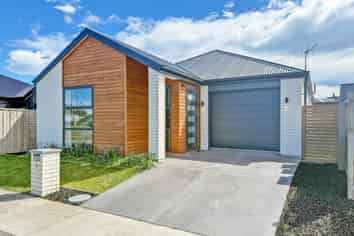 8 Greengrass Crescent, Kaiapoi