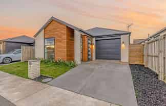 8 Greengrass Crescent, Kaiapoi