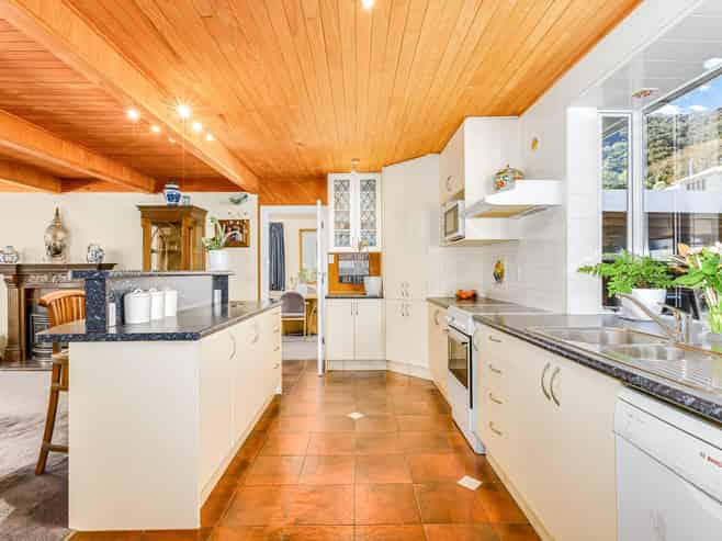 3 Glen Alice Grove, Naenae