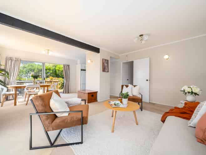 5 Anaheim Place, Churton Park